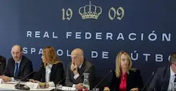 篮球世界杯倒计时！斗球体育APP上线独家解说，预约观赛赢好礼